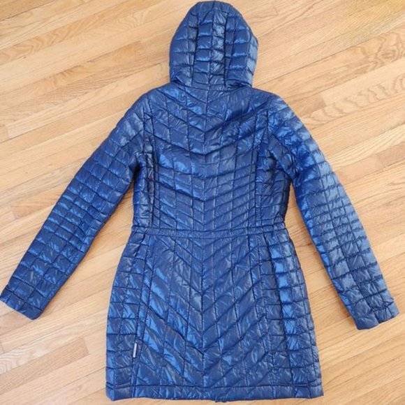TNF Thermoball parka - Women's size Medium - Picture 5 of 7